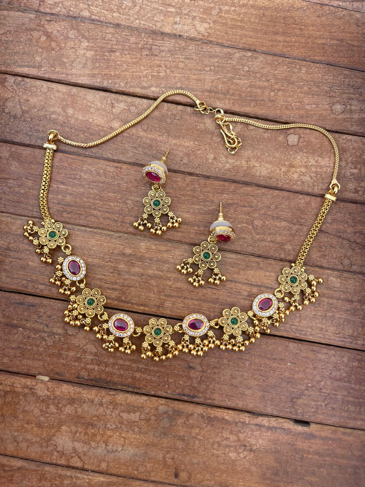 Flower oval kundan antique balls necklace - Alluring Accessories