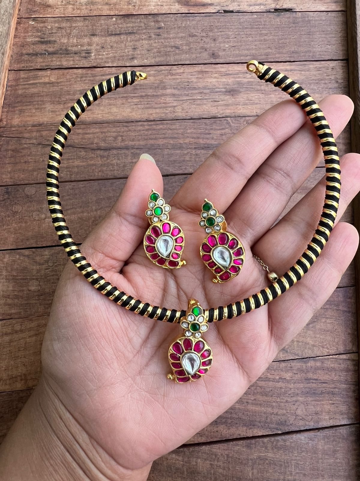 Mango real kundan locket combo with hasli - Alluring Accessories