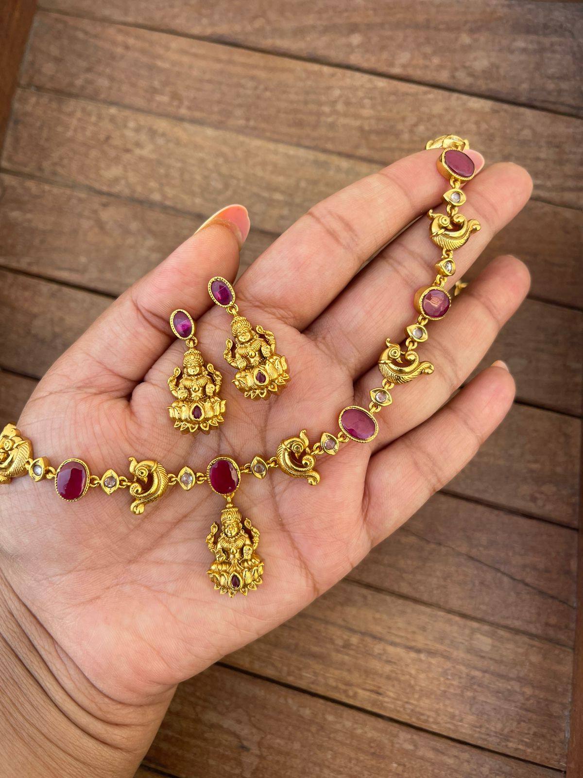 Oval kundan peacock lakshmi necklace with earrings - Alluring Accessories