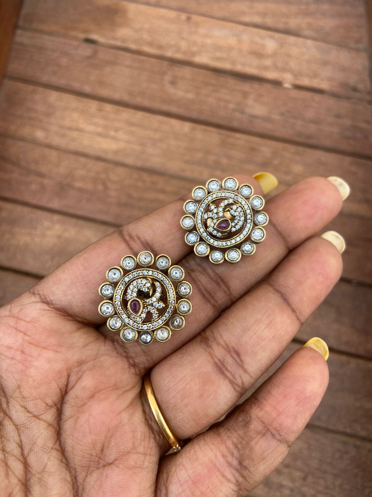 Round peacock victorian studs - Alluring Accessories