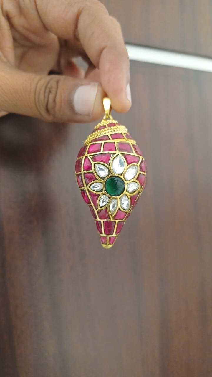 Sanku real kundan locket - Alluring Accessories