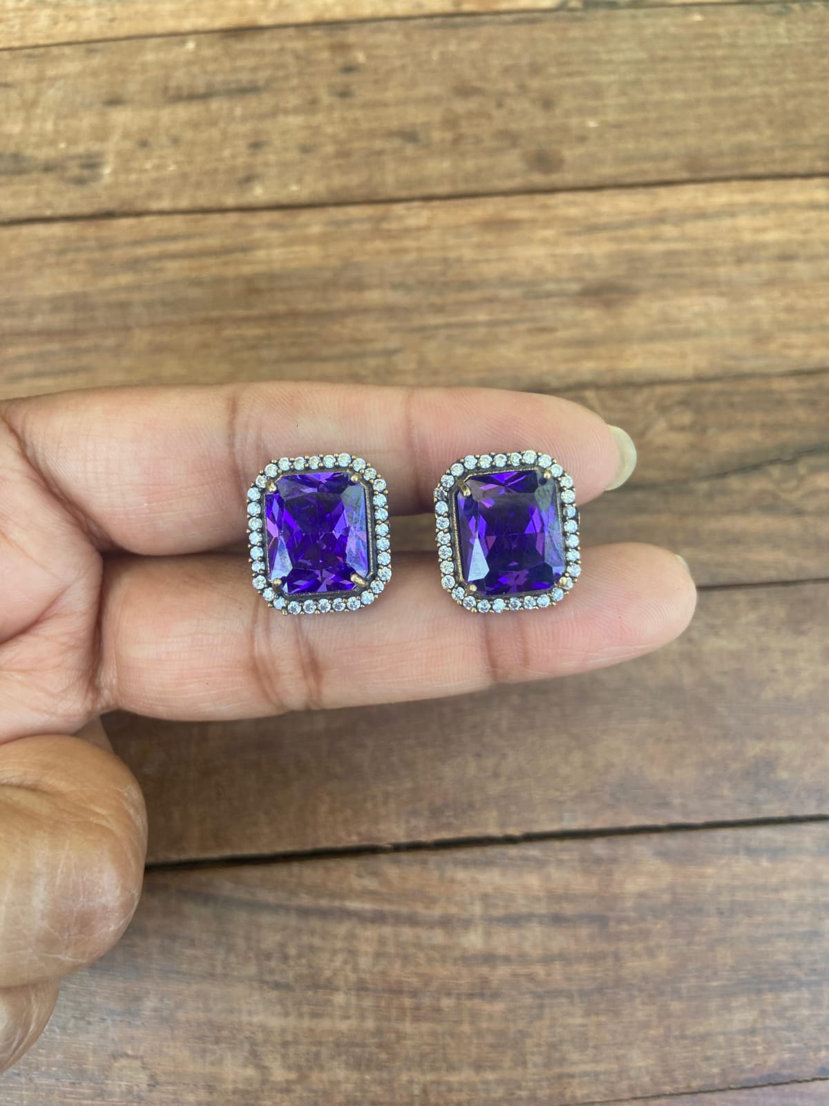 Simple Purple Victorian studs - Alluring Accessories