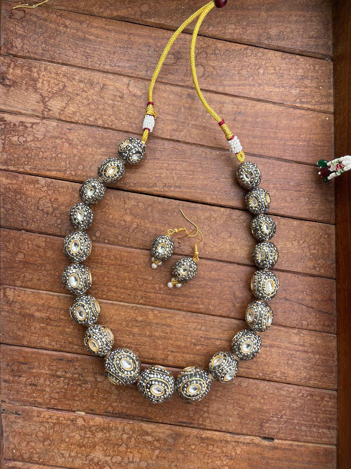 Size varying indowestern crystal beads necklace with hooks - Alluring Accessories