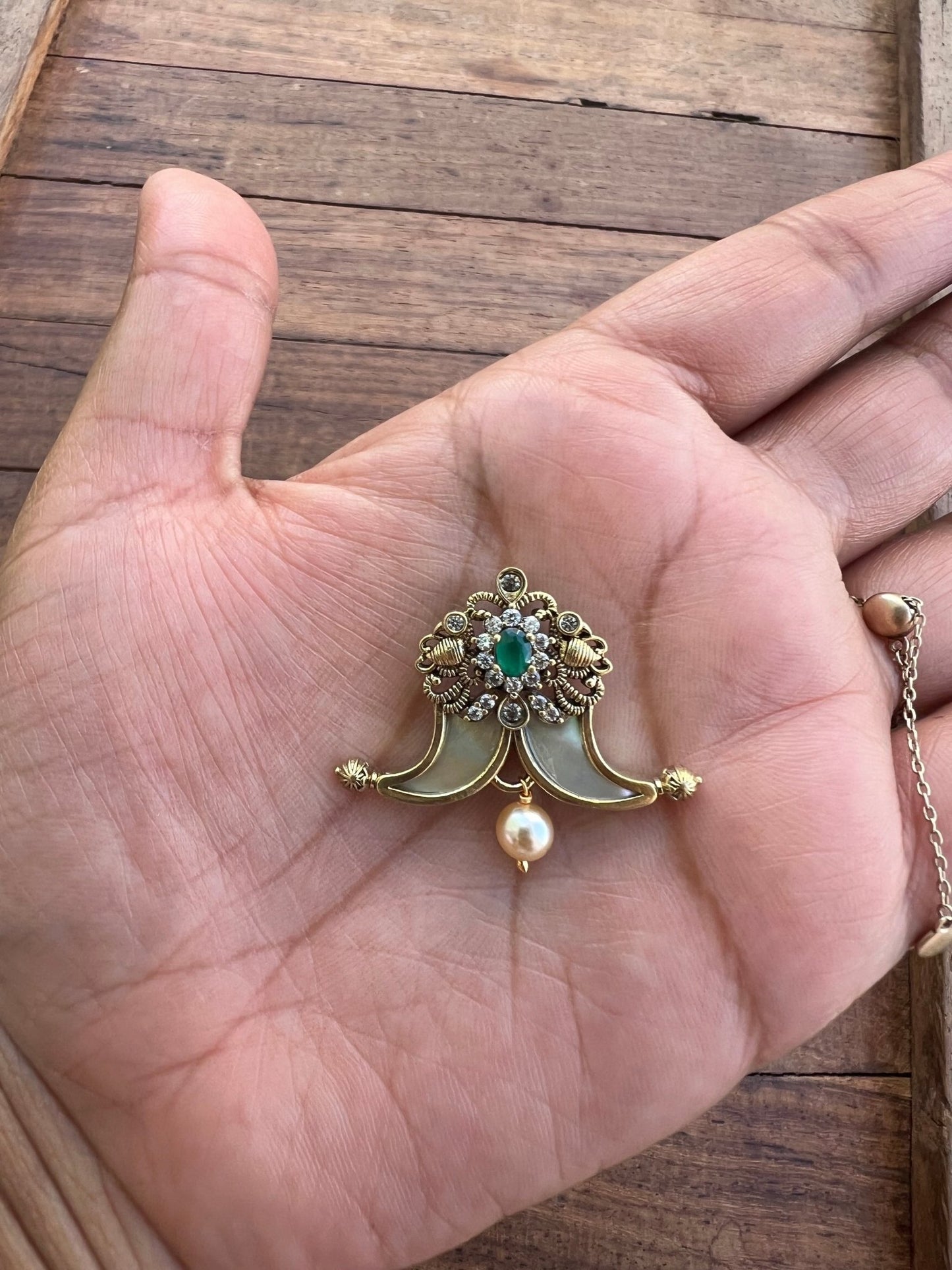 Small pullighore peacock Ganesh lockets - Alluring Accessories