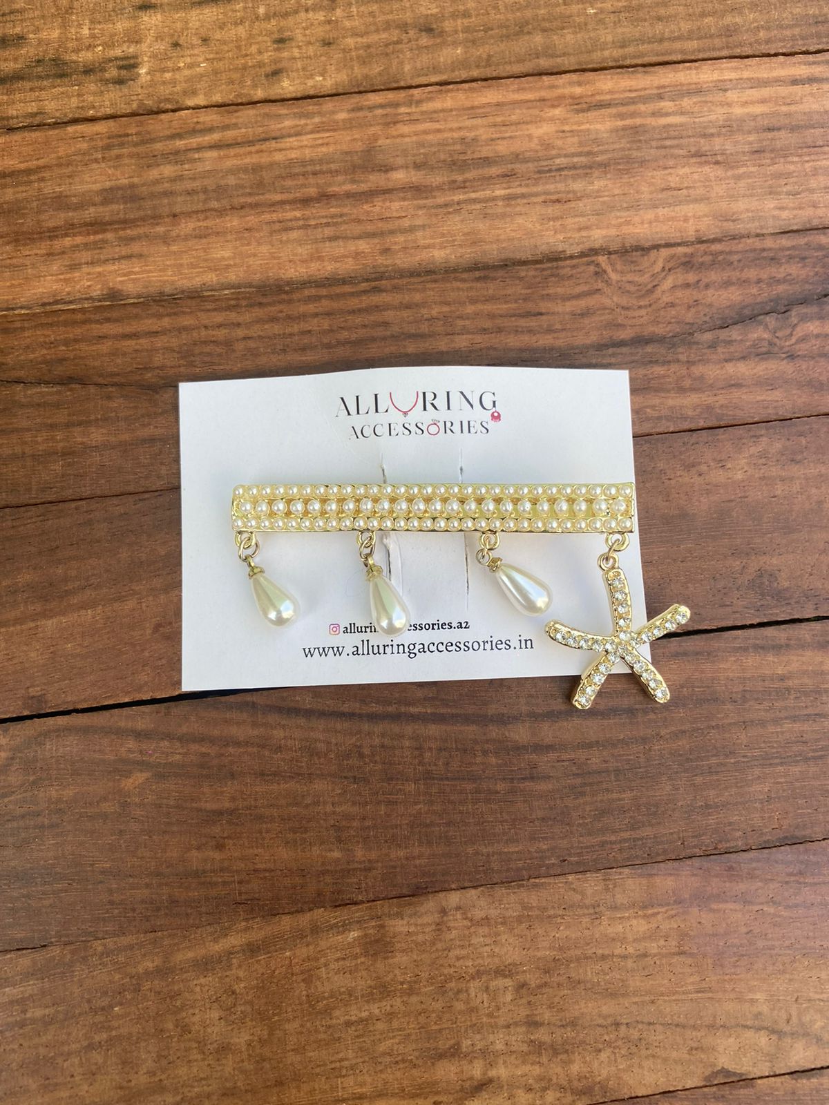 Starfish pearl hanging clip - Alluring Accessories