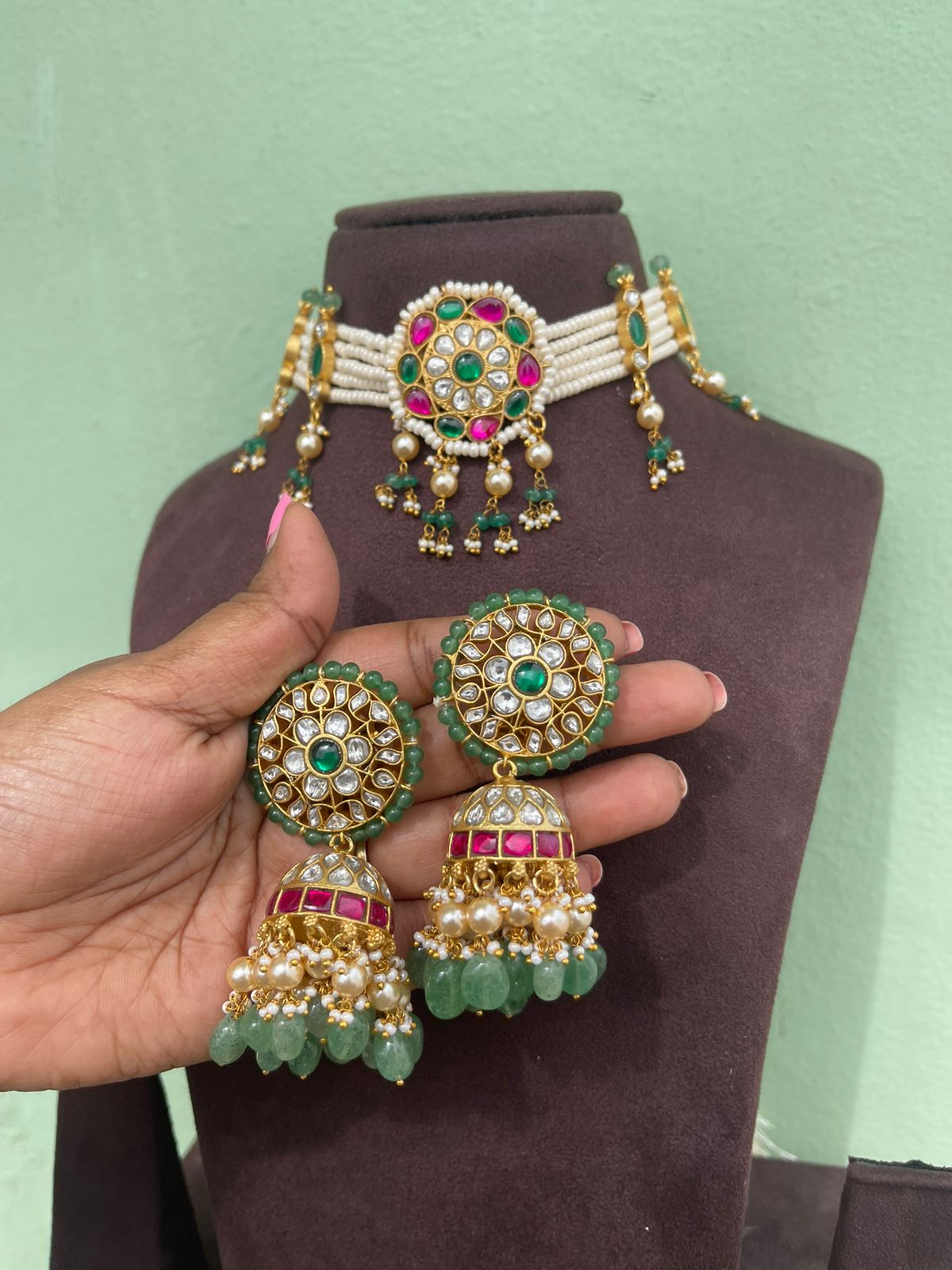 Suma wearing real kundan jadau heavy choker and jhumkas 5 - Alluring Accessories