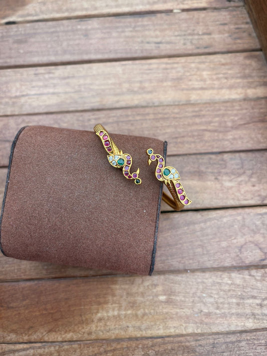 Adjustable peacock kemp bracelet - Alluring Accessories
