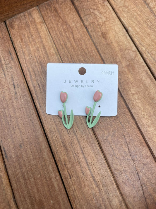 Affordable tulip studs - Alluring Accessories