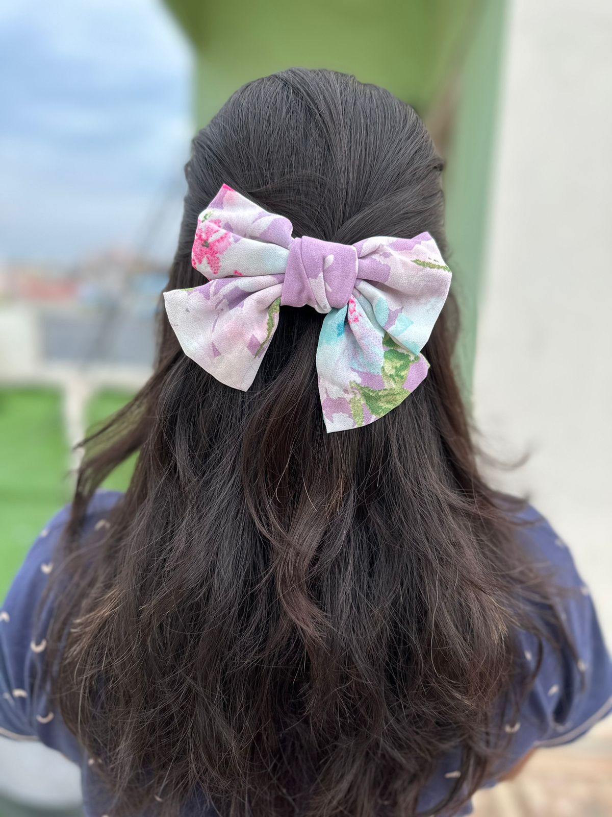 Big size floral bow alligator clip - Alluring Accessories