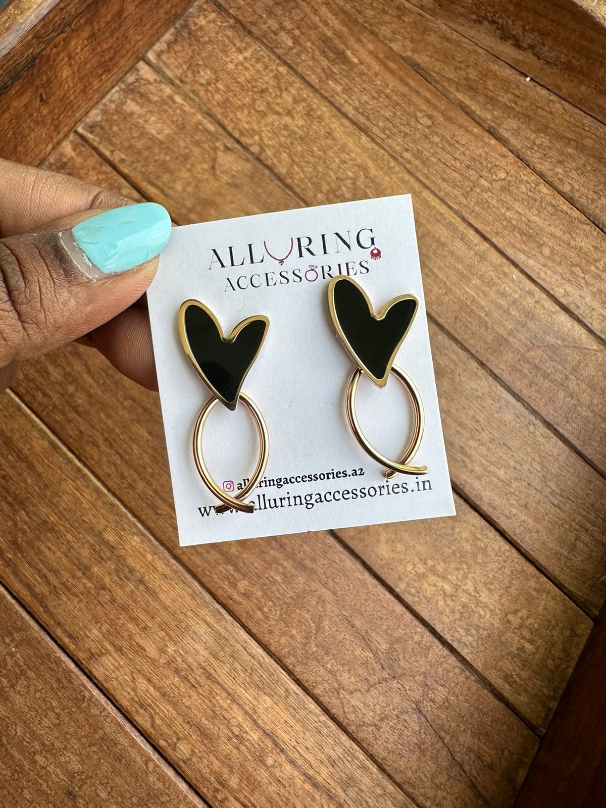 Black Heart loop stylish earrings - Alluring Accessories