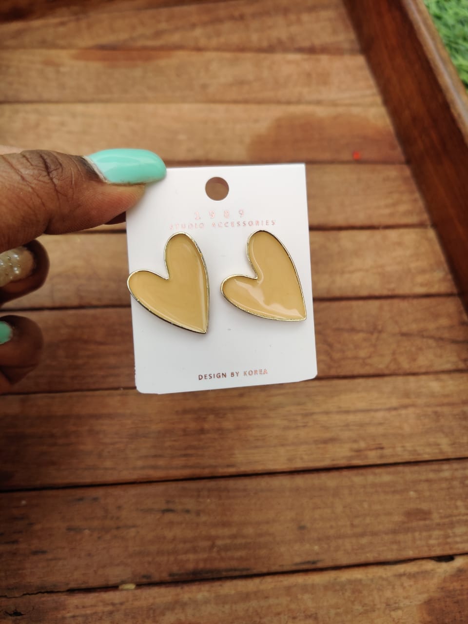 Brown stylish heart studs - Alluring Accessories