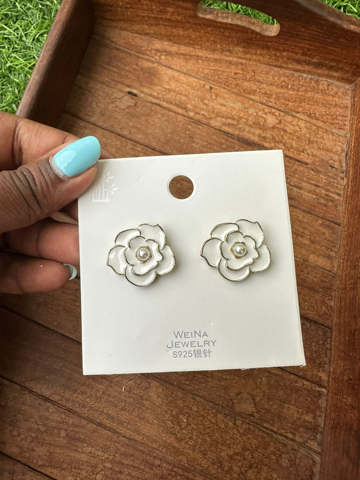 Ceramic flower big size studs - Alluring Accessories