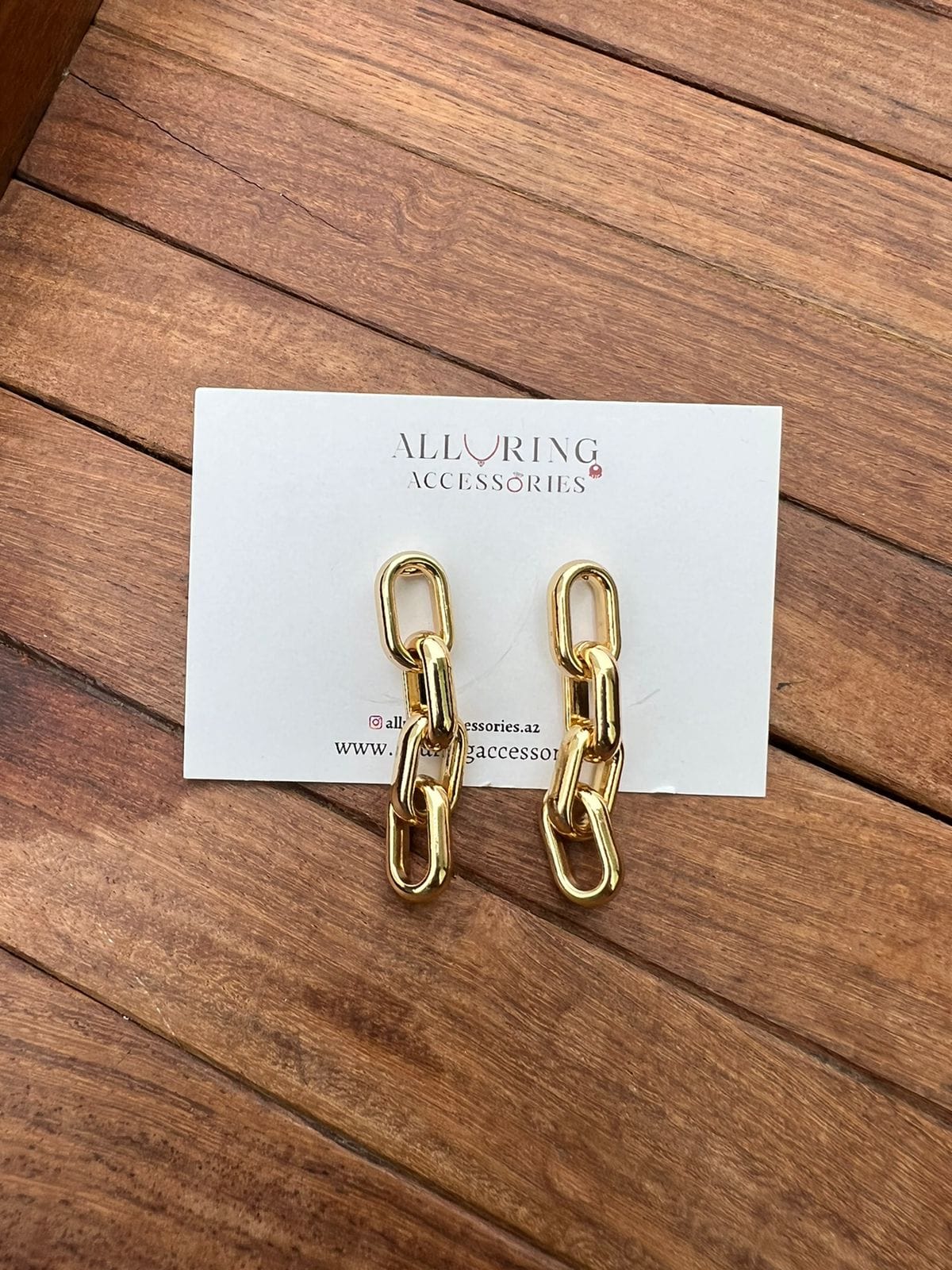 Chunky chain earrings - Alluring Accessories