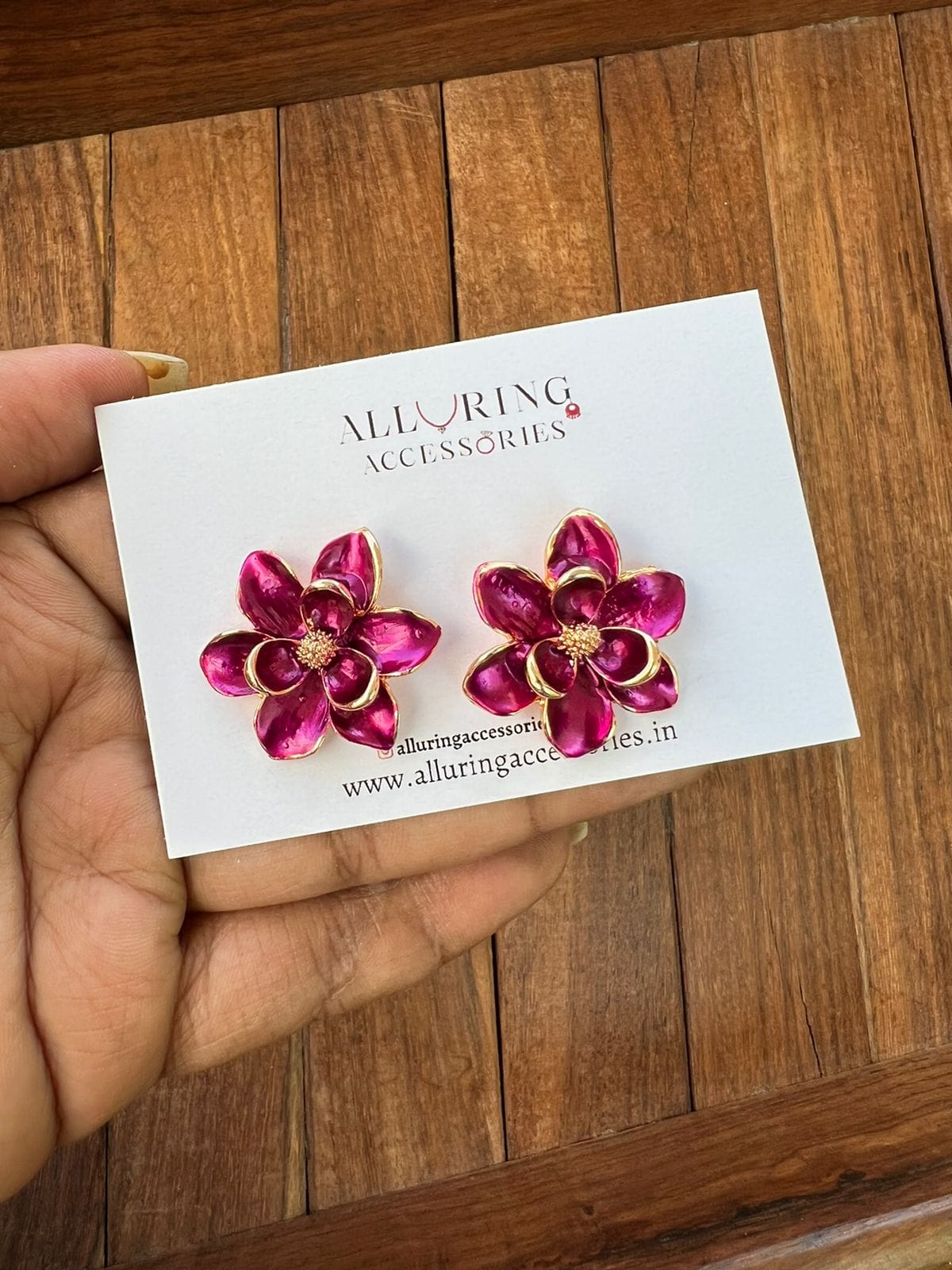 Flower Metallic Studs - Alluring Accessories