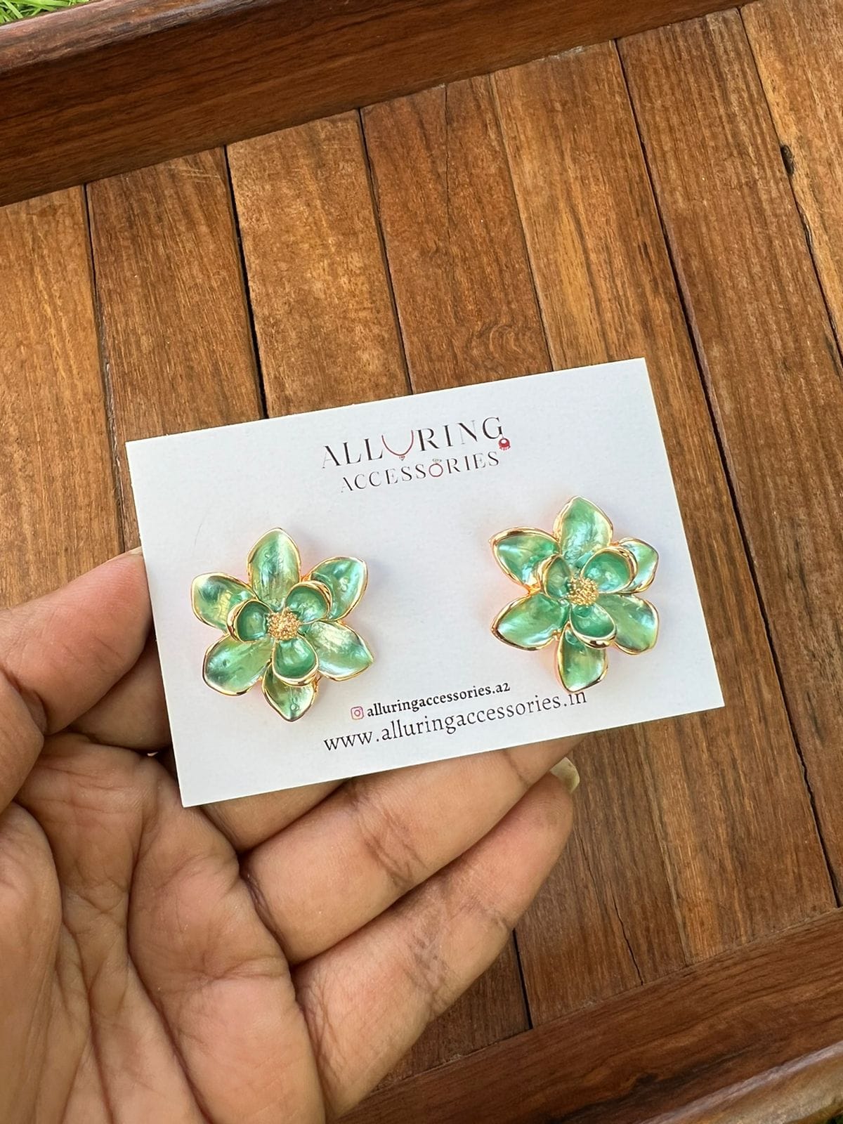 Flower Metallic Studs - Alluring Accessories