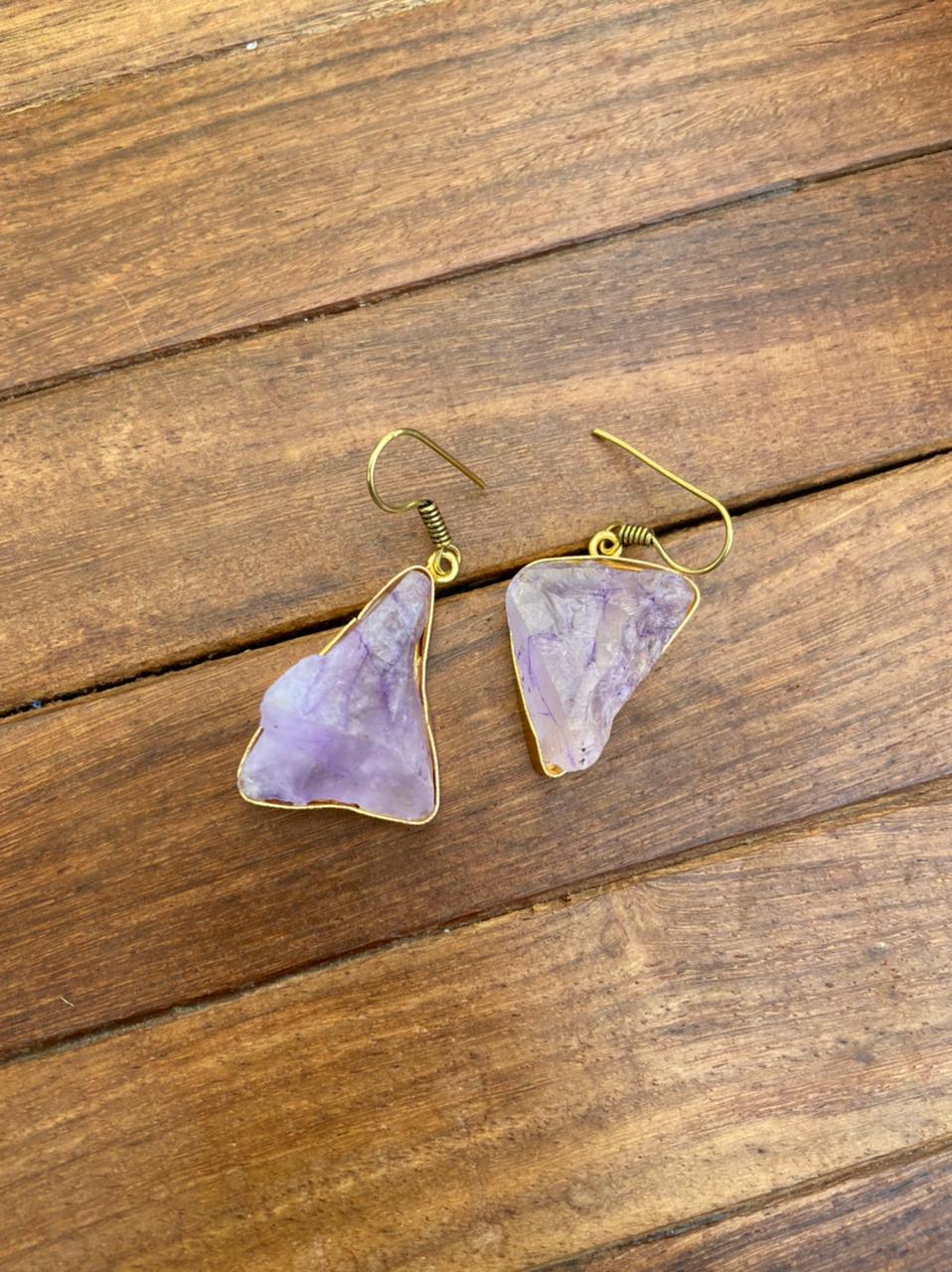 FREEBIE - Dailywear drops in natural/druzy stone - Alluring Accessories