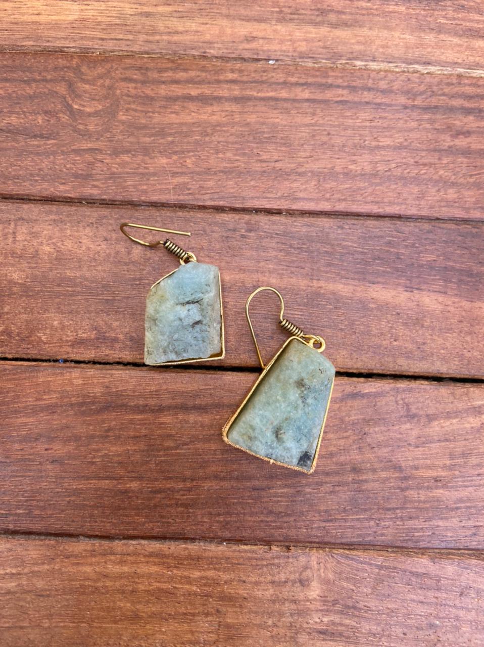 FREEBIE - Dailywear drops in natural/druzy stone - Alluring Accessories