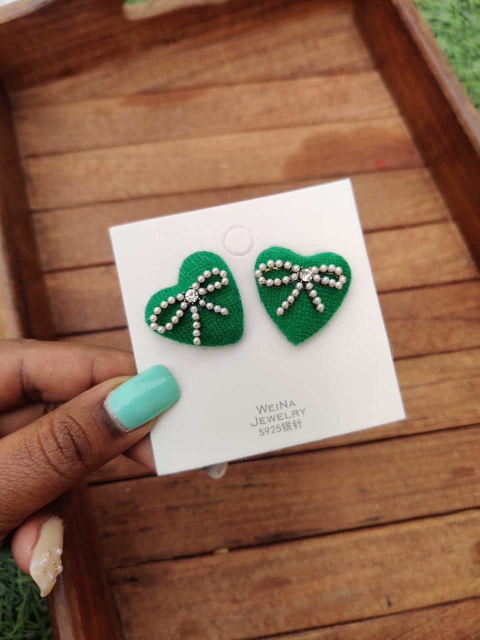 Green bow heart earrings - Alluring Accessories