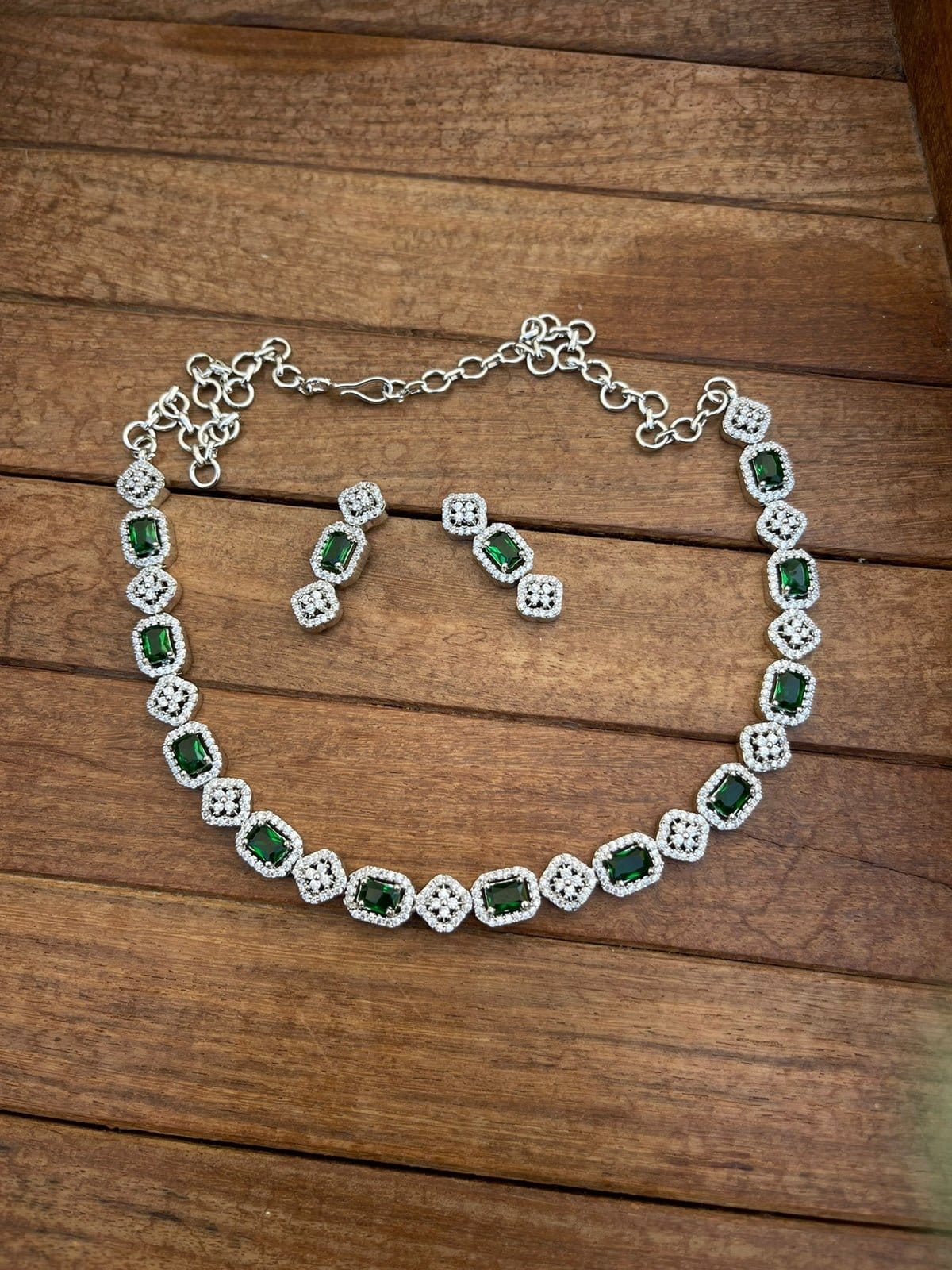 Green flower diamond finish necklace - Alluring Accessories