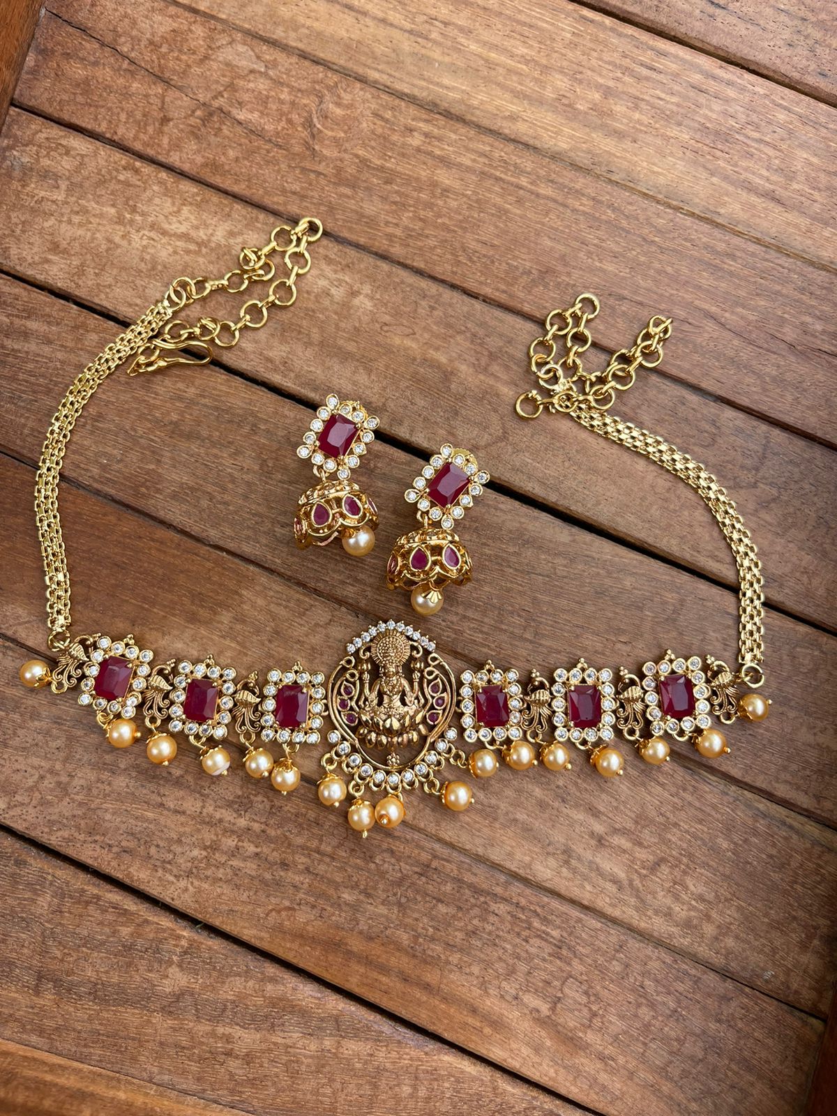 Lakshmi choker with matching jhumkas - Alluring Accessories