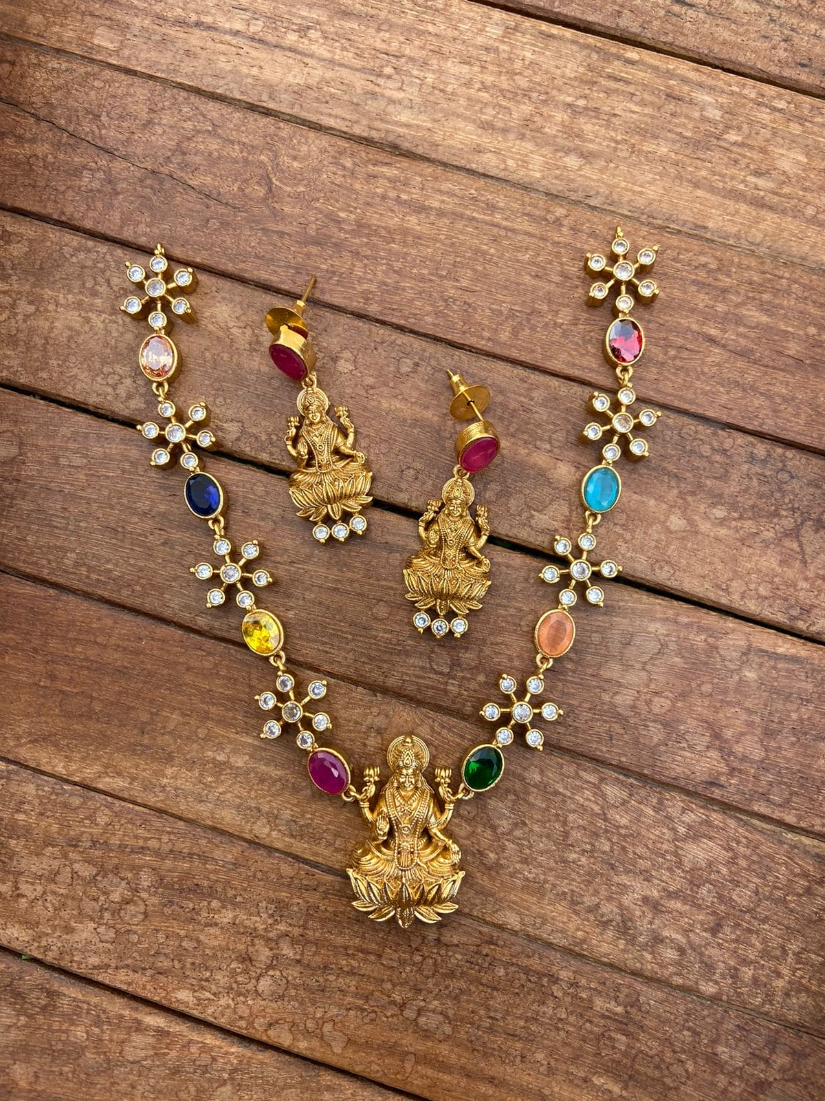 Lakshmi navaratan necklace with earrings - Alluring Accessories