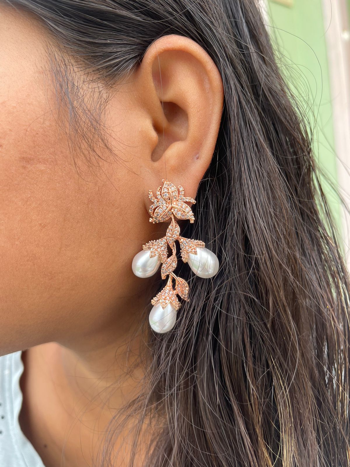 Leaf pearl zircon hanging earrings - Alluring Accessories