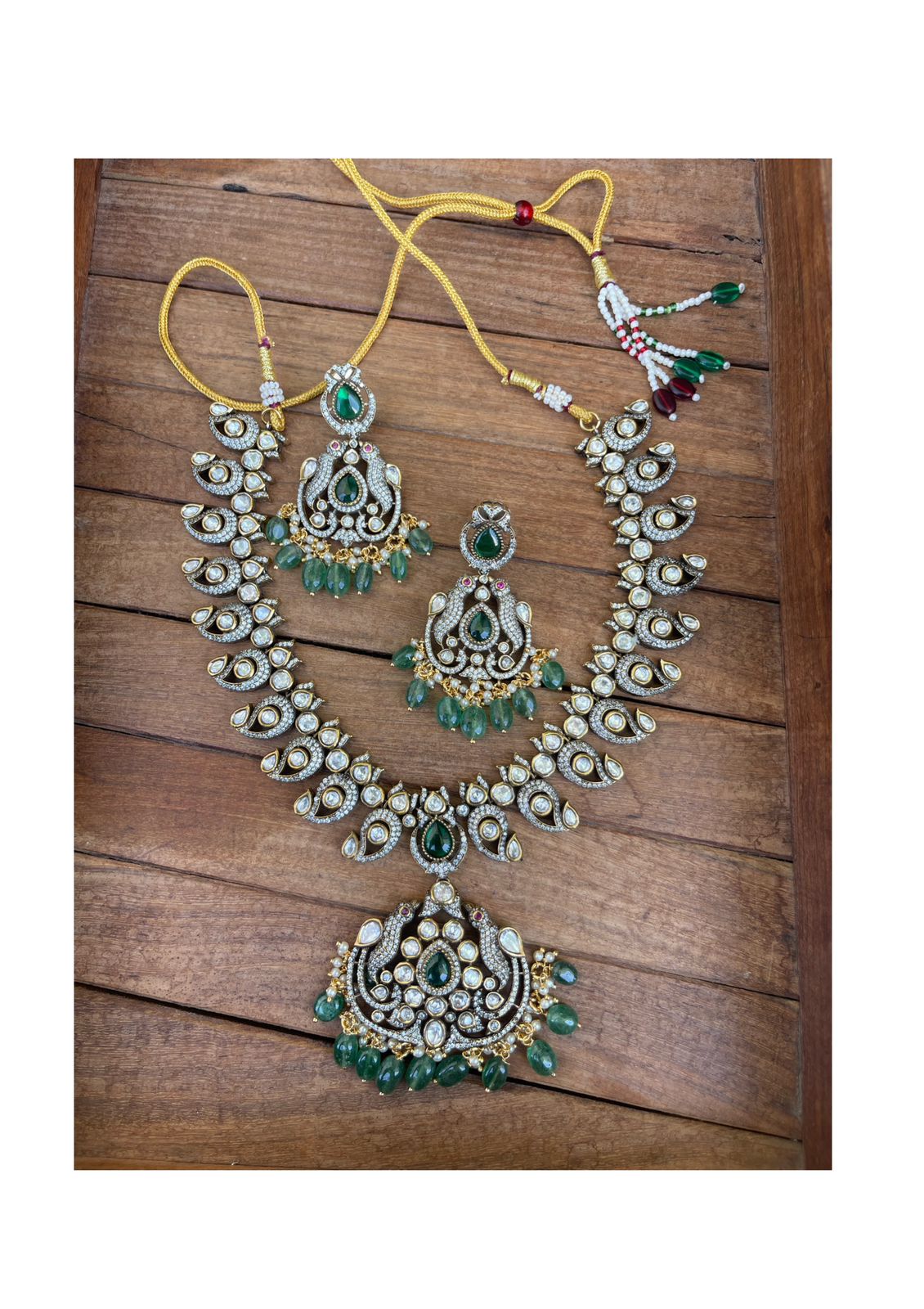 Mango parrot heavy victorian necklace with earrings - Alluring Accessories