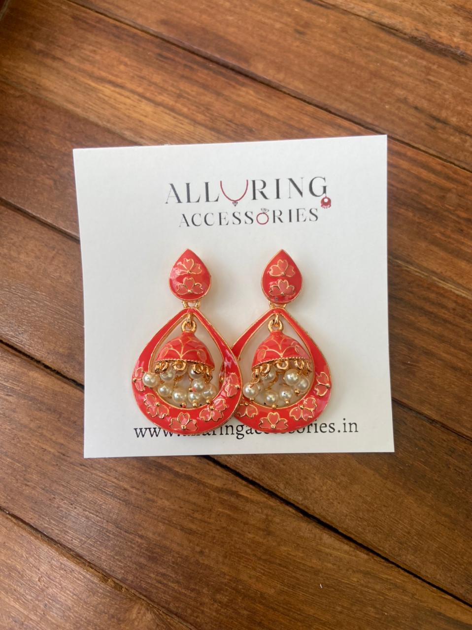 Boucles d’oreilles chandbali jhumka meenakari de taille moyenne