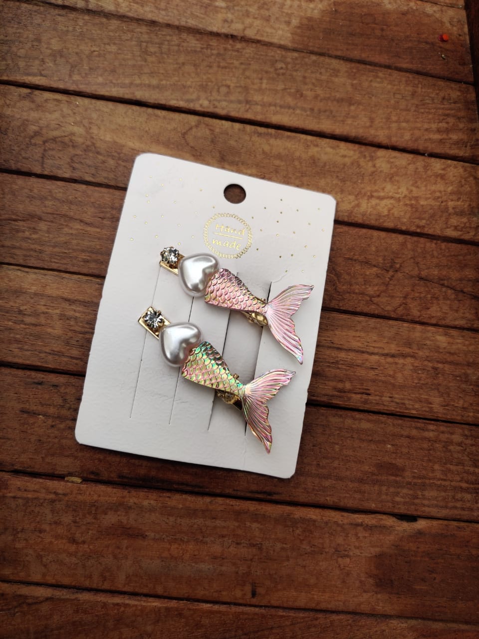 Mermaid heart pearl clips - Alluring Accessories