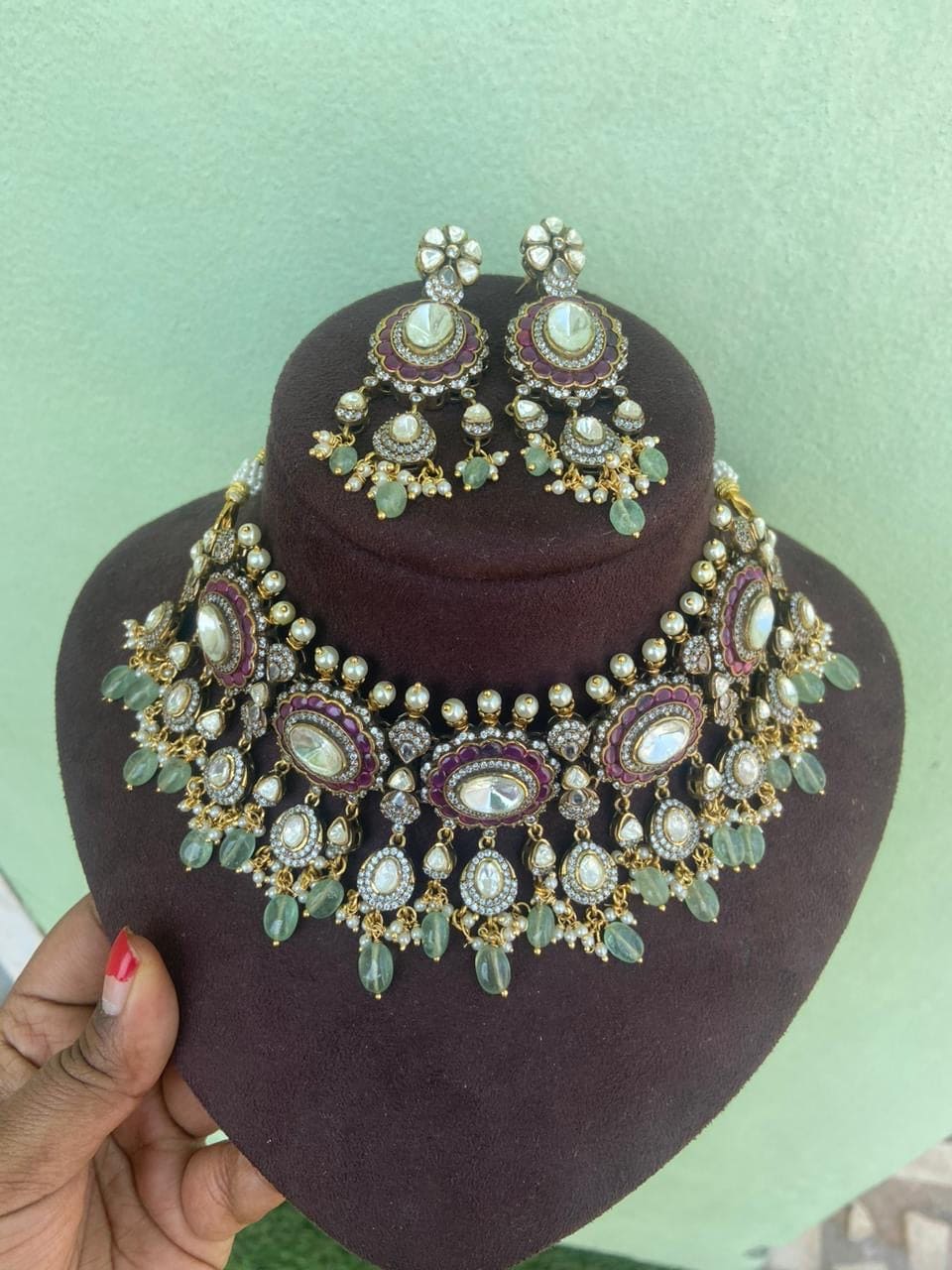 Oval kundan heavy look choker with earrings - Alluring Accessories