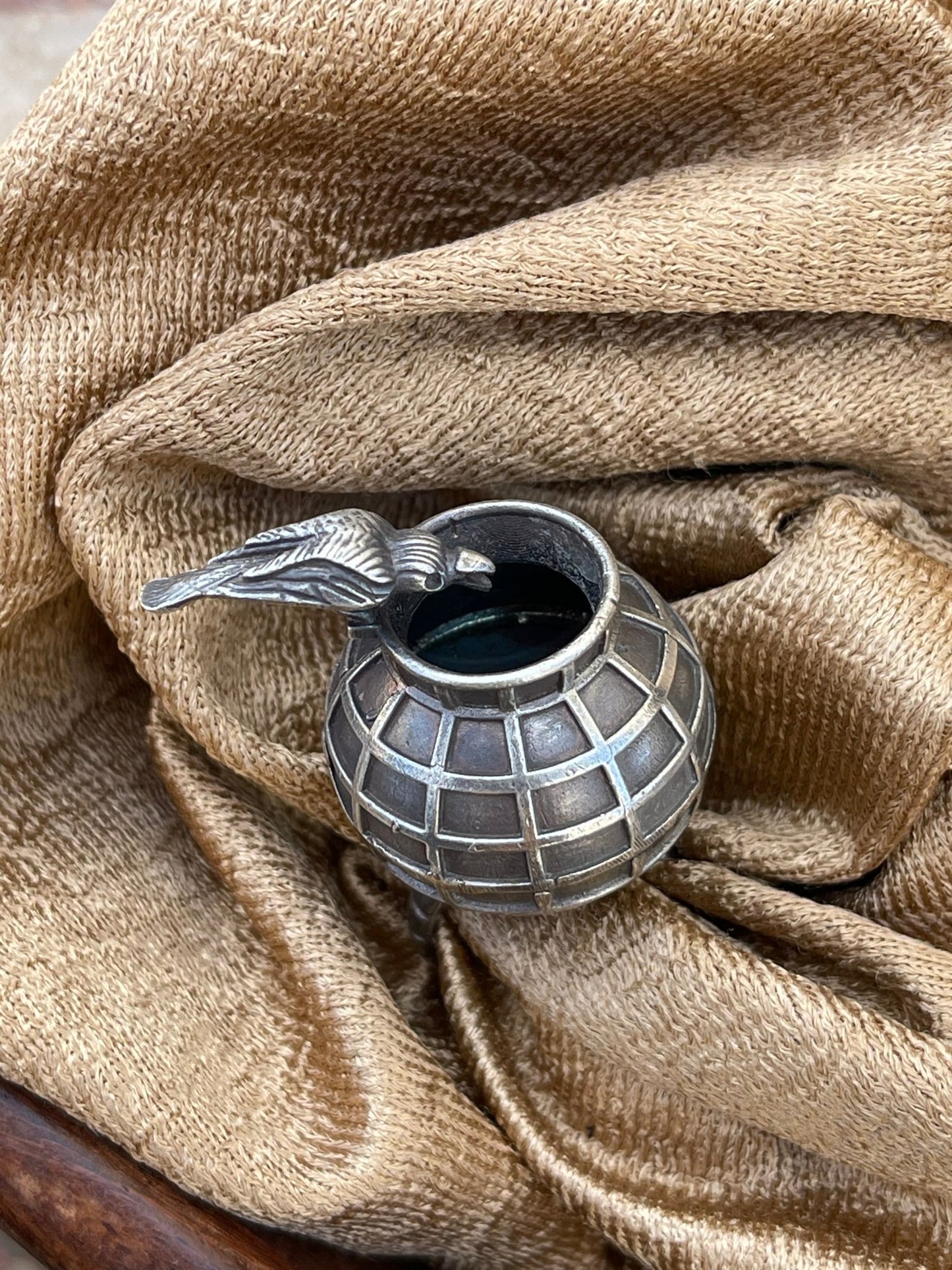 Quirky CROW POT silver look alike ring(adjustable) - Alluring Accessories