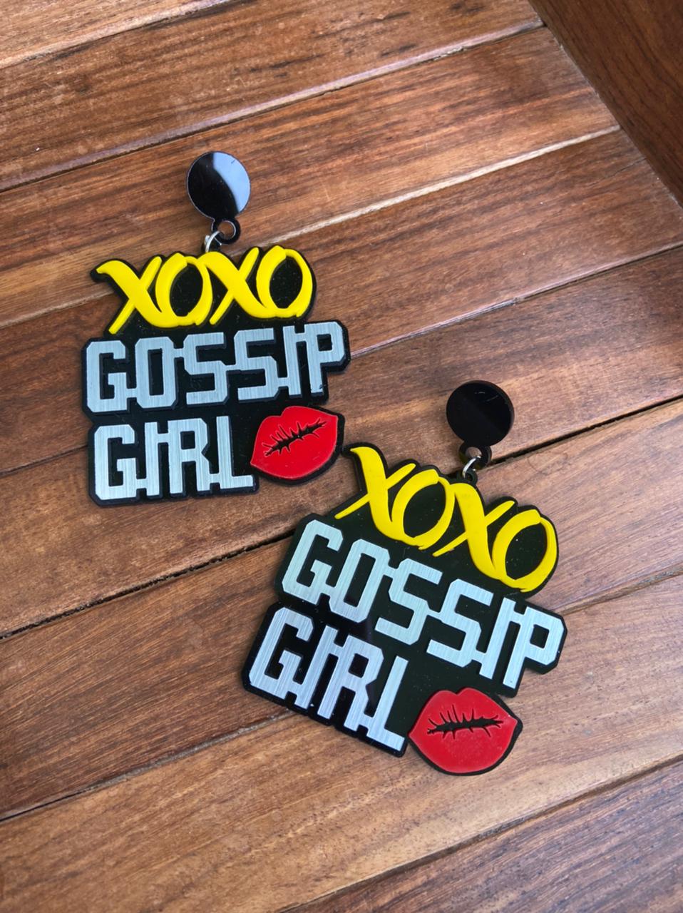 Boucles d’oreilles excentriques xoxo gossip girl