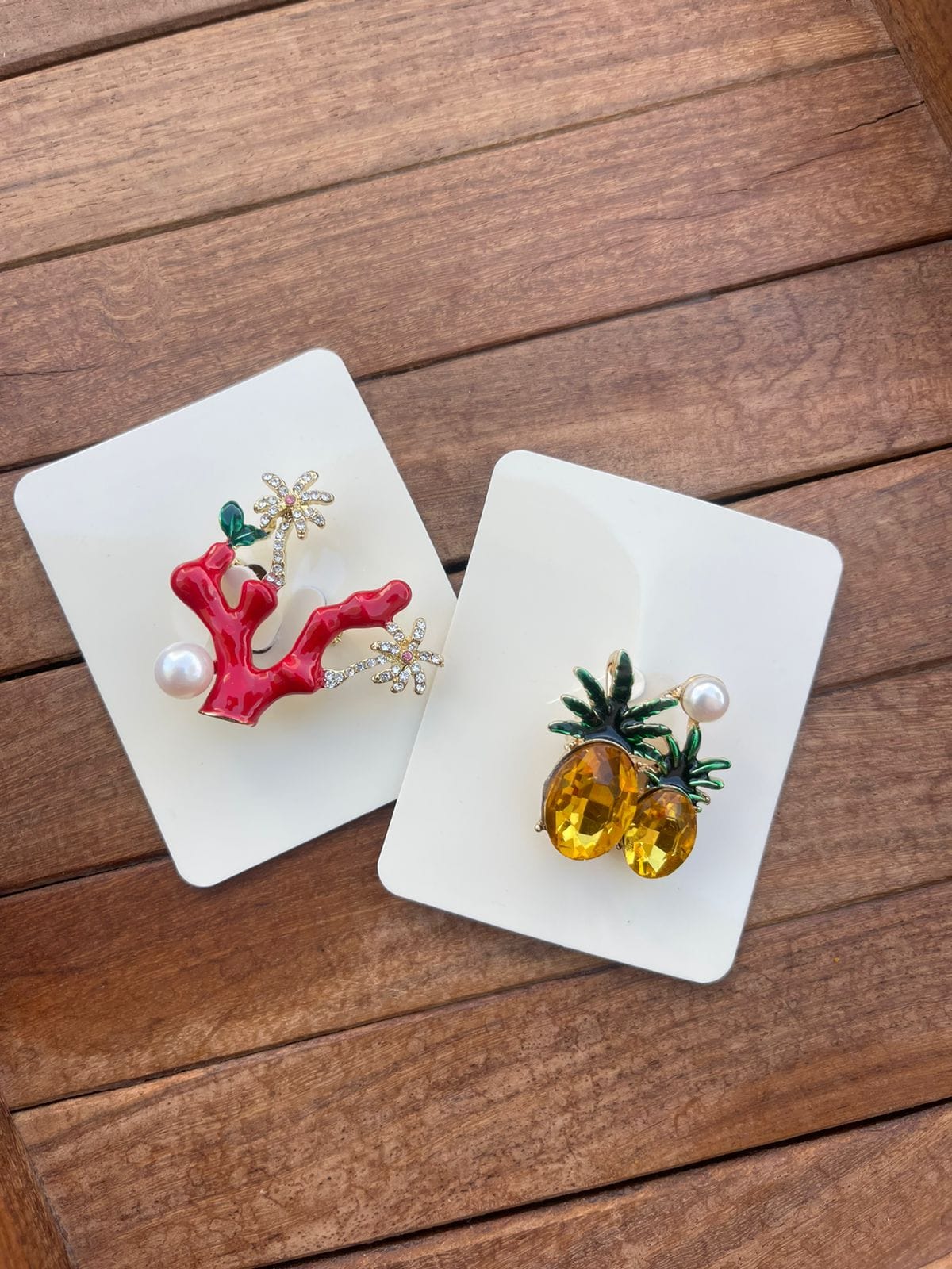 Reindeer palm tree pineapple brooch combo - Alluring Accessories