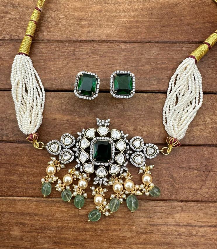 Srinidhi reel jewellery - Alluring Accessories