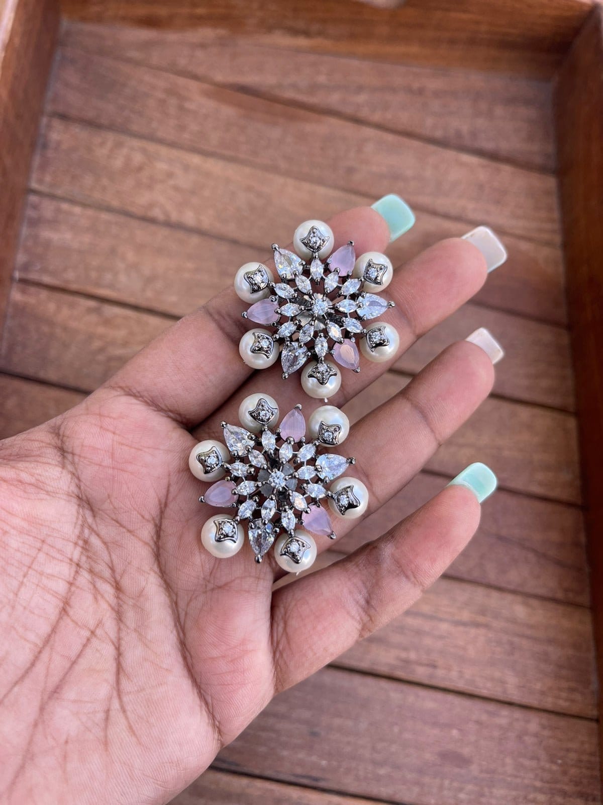 Star round pearl oversized studs - Alluring Accessories