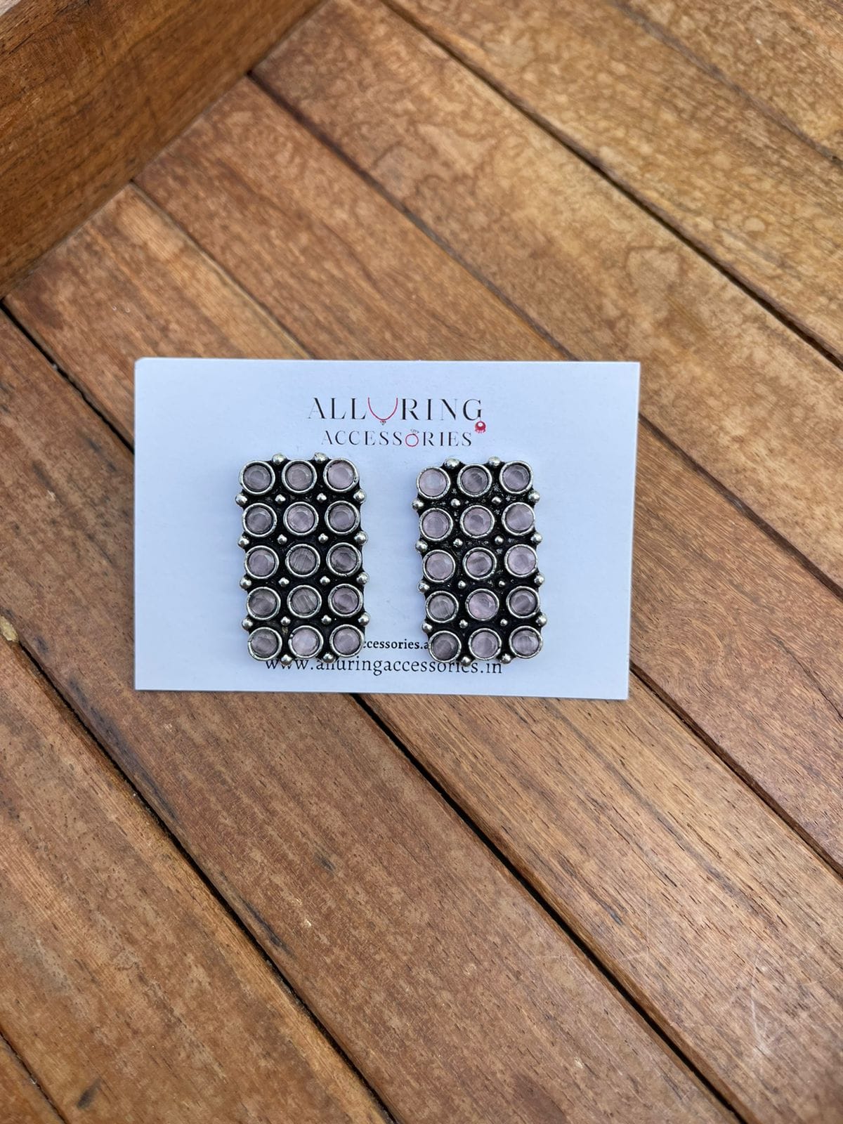 Statement three line studs - Alluring Accessories