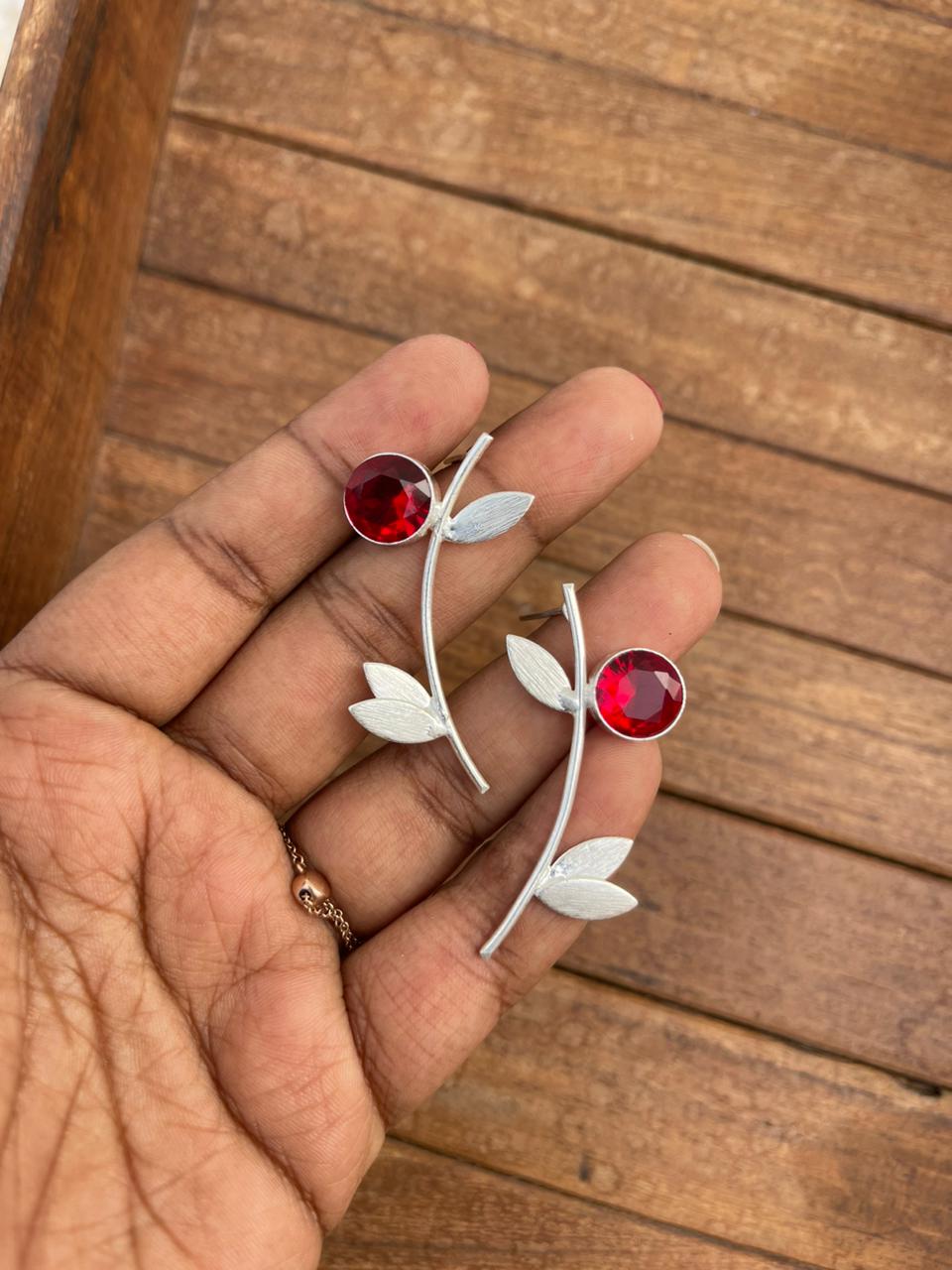 Stylish single stone leaf oxidised earrings - Alluring Accessories