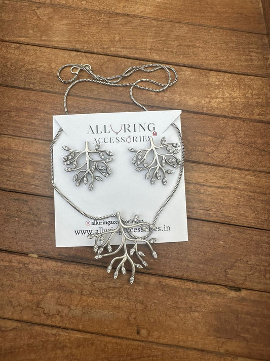 Tree of life oxidised neckline with earrings - Alluring Accessories