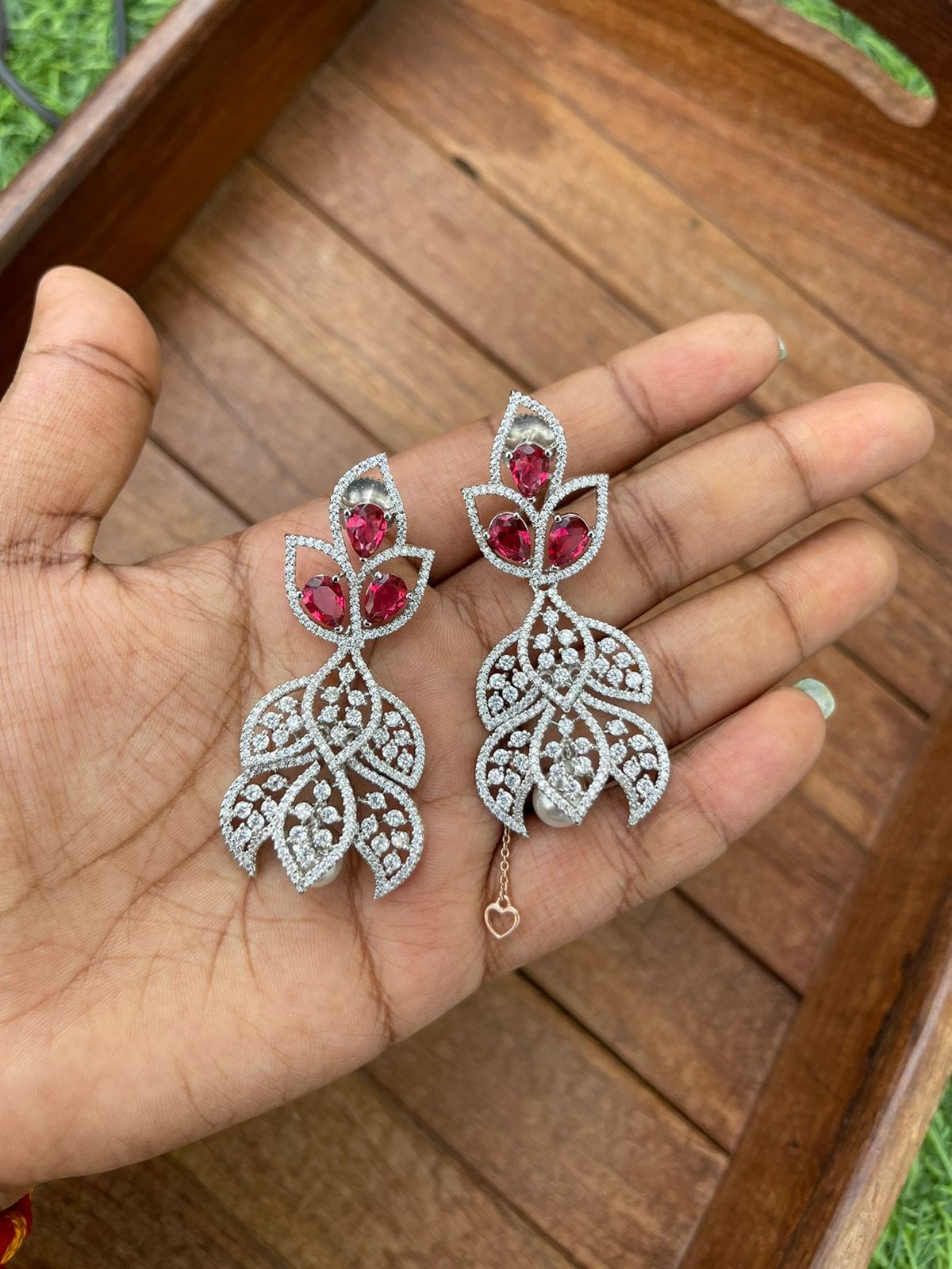 Tree stem three stone zircon earrings - Alluring Accessories