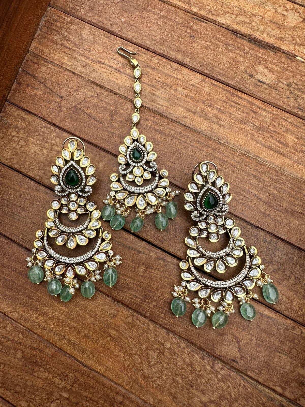 Victorian chandbalis with mangteeka - Alluring Accessories